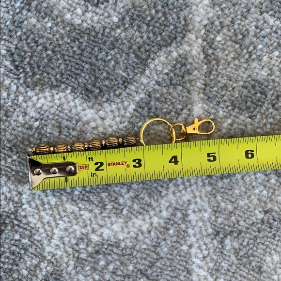 Gold beaded handmade keychain - Picture 10 of 10